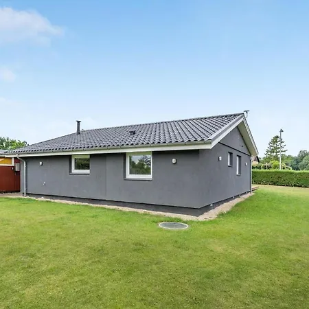 בית נופש 3 Bedroom Stunning In Frederiksværk